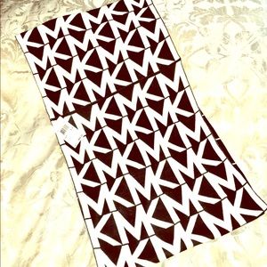 MICHAEL KORS INFINITY SCARF